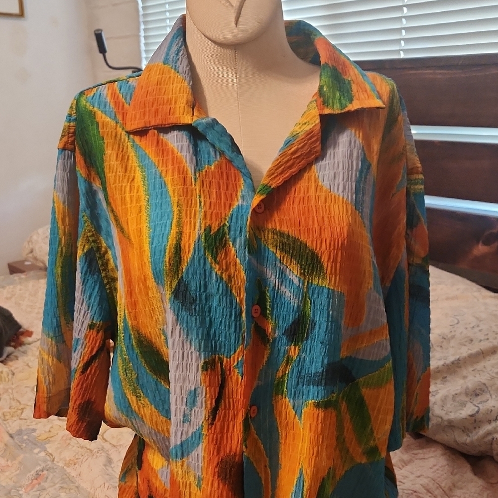Multicolor Abstract Button Up